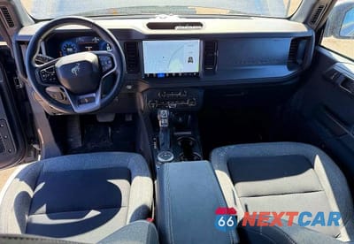 Zdjęcie 9 z 10 samochodu: 2025 FORD BRONCO BIG BEND VIN:1FMDE7BH8SLA62662 - miniatura