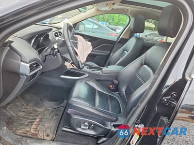 Zdjęcie 7 z 13 samochodu: 2020 JAGUAR F-PACE PRESTIGE VIN:SADCK2GX3LA635531 - miniatura