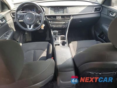 Zdjęcie 8 z 12 samochodu: 2018 KIA OPTIMA LX VIN:5XXGT4L32JG204754 - miniatura