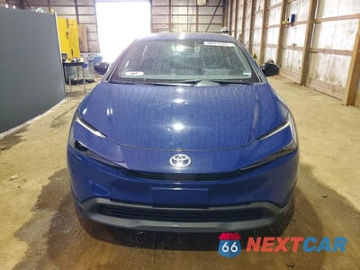 Piąte zdjęcie samochodu w środku: 2023 TOYOTA PRIUS LE VIN:JTDACAAU5P3006873 - miniatura