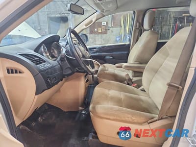 Zdjęcie 7 z 14 samochodu: 2015 DODGE GRAND CARAVAN SE VIN:2C4RDGBG8FR658257 - miniatura
