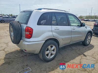 Trzecie zdjęcie samochodu z tyłu: 2005 TOYOTA RAV4 BASE VIN:JTEHD20VX56024434 - miniatura