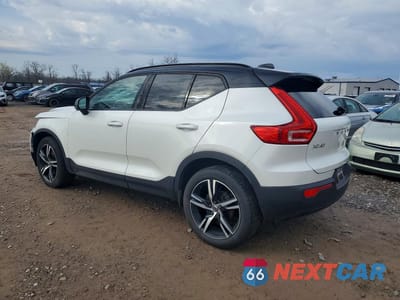 Drugie zdjęcie samochodu z przodu: 2021 VOLVO XC40 T5 R-DESIGN VIN:YV4162UM5M2522514 - miniatura