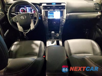 Zdjęcie 8 z 13 samochodu: 2020 TOYOTA 4RUNNER SR5 PREMIUM VIN:JTEBU5JR5L5811867 - miniatura