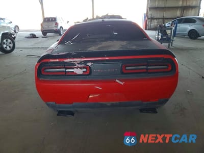 Zdjęcie 6 z 12 samochodu: 2019 DODGE CHALLENGER SRT HELLCAT VIN:2C3CDZC99KH750001 - miniatura
