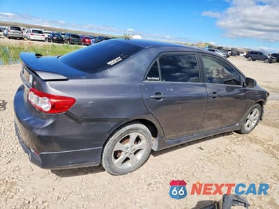 Trzecie zdjęcie samochodu z tyłu: 2012 TOYOTA COROLLA S VIN:5YFBU4EE5CP008338 - miniatura