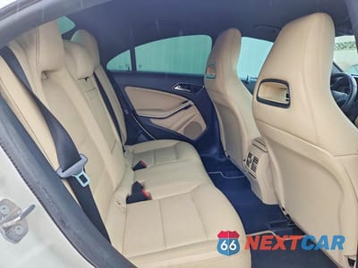 Zdjęcie 10 z 11 samochodu: 2018 MERCEDES-BENZ CLA 250 VIN:WDDSJ4EB8JN695507 - miniatura