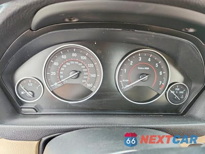 Zdjęcie 9 z 12 samochodu: 2018 BMW 330 XI VIN:WBA8K3C56JA023992 - miniatura