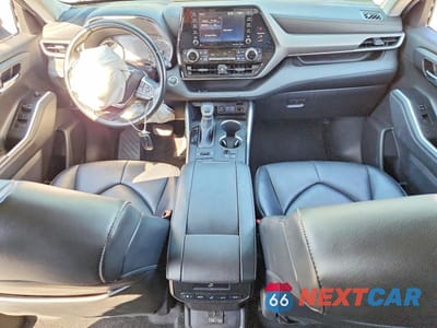Zdjęcie 8 z 13 samochodu: 2022 TOYOTA HIGHLANDER XLE VIN:5TDGZRBHXNS571513 - miniatura