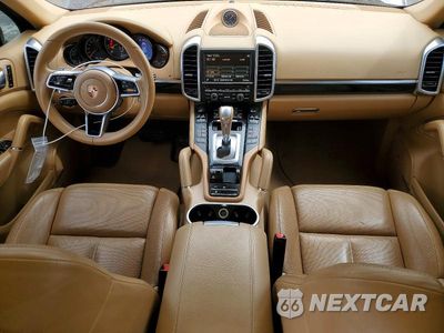 Zdjęcie 8 z 13 samochodu: 2016 PORSCHE CAYENNE VIN:WP1AA2A21GLA02537 - miniatura