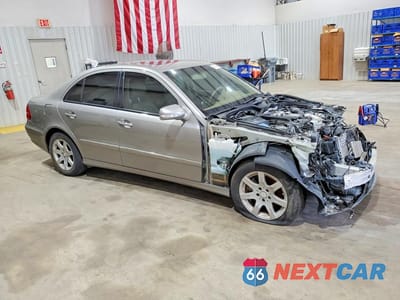 Czwarte zdjęcie samochodu z boku: 2009 MERCEDES-BENZ E 320 CDI VIN:WDBUF22X69B436387 - miniatura