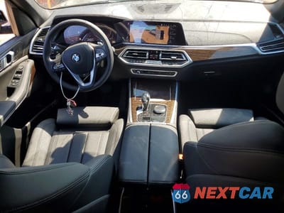 Zdjęcie 8 z 13 samochodu: 2019 BMW X5 XDRIVE40I VIN:5UXCR6C54KLL63690 - miniatura