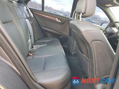 Zdjęcie 10 z 11 samochodu: 2010 MERCEDES-BENZ C 300 4MATIC VIN:WDDGF8BB7AF456575 - miniatura