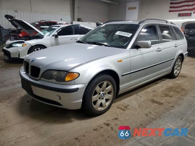 2002 BMW 325 XIT WBAEP334X2PF00582 - główne zdjęcie licytacji z USA - miniatura
