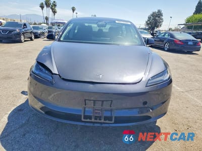 Piąte zdjęcie samochodu w środku: 2024 TESLA MODEL 3 VIN:5YJ3E1EA4RF726786 - miniatura