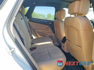 Zdjęcie 11 z 14 samochodu: 2019 PORSCHE MACAN VIN:WP1AA2A56KLB05827 - miniatura