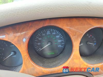 Zdjęcie 9 z 13 samochodu: 2001 JAGUAR XJ8 VIN:SAJDA14C61LF35041 - miniatura