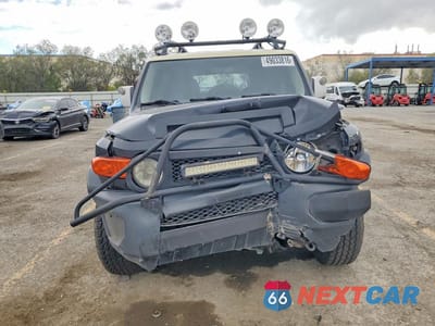 Piąte zdjęcie samochodu w środku: 2007 TOYOTA FJ CRUISER BASE VIN:JTEBU11F570014519 - miniatura