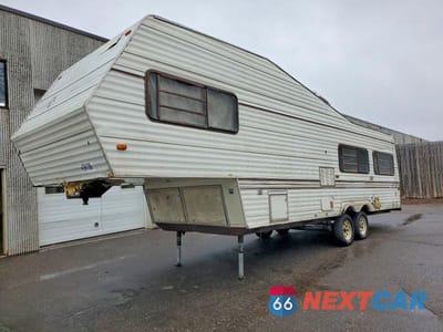 Drugie zdjęcie samochodu z przodu: 1990 JAYCO CAMPER VIN:1UJCJ02P5L1KX0067 - miniatura