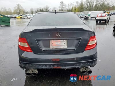 Zdjęcie 6 z 12 samochodu: 2011 MERCEDES-BENZ C 300 VIN:WDDGF5EB7BA419213 - miniatura