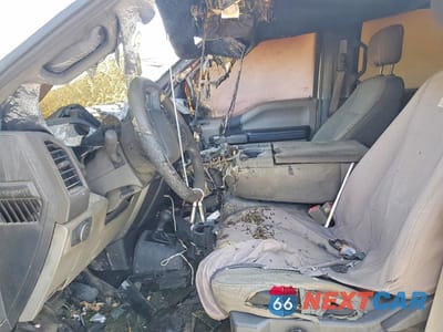 Zdjęcie 7 z 12 samochodu: 2019 FORD F350 VIN:1FD8W3HTXKEC68878 - miniatura