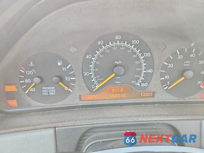 Zdjęcie 9 z 11 samochodu: 1996 MERCEDES-BENZ E 320 VIN:WDBJF55F4TJ012114 - miniatura