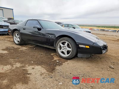Czwarte zdjęcie samochodu z boku: 1990 CHEVROLET CORVETTE VIN:1G1YY2388L5104518 - miniatura