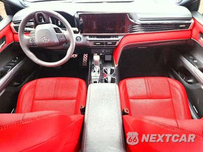 Zdjęcie 8 z 12 samochodu: 2025 TOYOTA CAMRY XSE VIN:4T1DBADKXSU525670 - miniatura