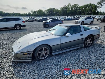 1985 CHEVROLET CORVETTE 1G1YY0789F5100724 - główne zdjęcie licytacji z USA - miniatura