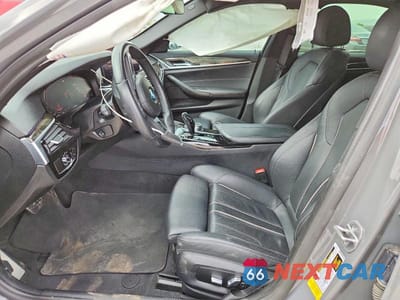 Zdjęcie 7 z 12 samochodu: 2022 BMW 530 I VIN:WBA53BH00NWX81116 - miniatura