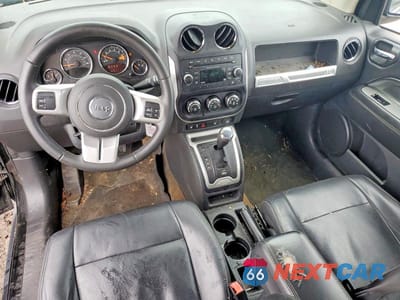 Zdjęcie 8 z 13 samochodu: 2016 JEEP COMPASS LATITUDE VIN:1C4NJCEA7GD716340 - miniatura