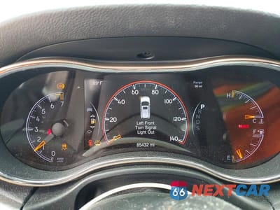 Zdjęcie 9 z 13 samochodu: 2015 JEEP GRAND CHEROKEE LIMITED VIN:1C4RJEBG1FC952072 - miniatura