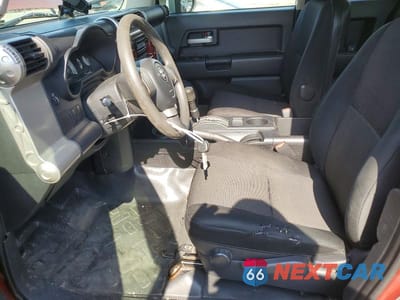 Zdjęcie 7 z 13 samochodu: 2008 TOYOTA FJ CRUISER BASE VIN:JTEBU11F78K041646 - miniatura