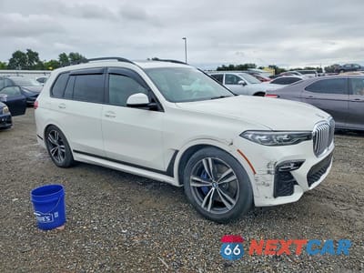 Czwarte zdjęcie samochodu z boku: 2019 BMW X7 XDRIVE40I VIN:5UXCW2C5XKL081572 - miniatura