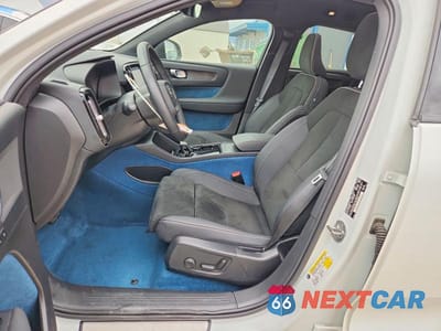 Zdjęcie 7 z 13 samochodu: 2023 VOLVO C40 RECHARGE PLUS VIN:YV4ED3GL7P2053639 - miniatura