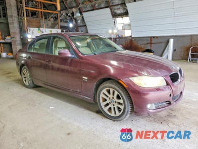 Czwarte zdjęcie samochodu z boku: 2009 BMW 328 XI SULEV VIN:WBAPK535X9A512592 - miniatura