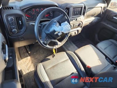 Zdjęcie 8 z 11 samochodu: 2022 CHEVROLET SILVERADO K1500 VIN:3GCNDAED8NG510949 - miniatura