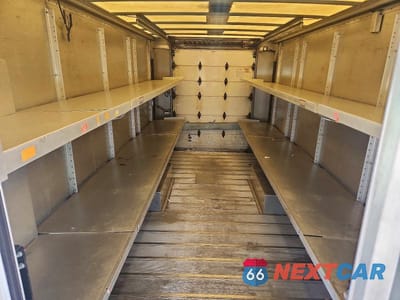 Zdjęcie 10 z 13 samochodu: 2019 FORD E450 DELIVERY TRUCK VIN:1FC3E4K69KDC51604 - miniatura