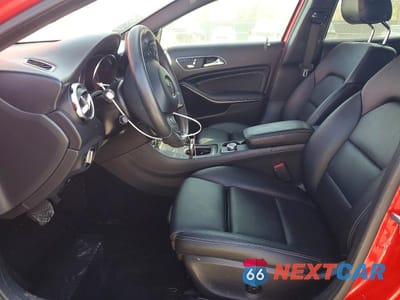 Zdjęcie 7 z 14 samochodu: 2019 MERCEDES-BENZ GLA 250 VIN:WDCTG4EB5KU020843 - miniatura