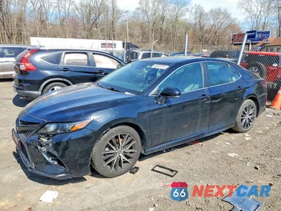 2022 TOYOTA CAMRY SE 4T1G11AK9NU679425 - główne zdjęcie licytacji z USA - miniatura