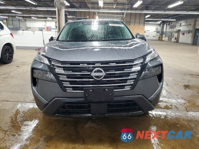 Piąte zdjęcie samochodu w środku: 2025 NISSAN ROGUE SV VIN:5N1BT3BB1SC815479 - miniatura