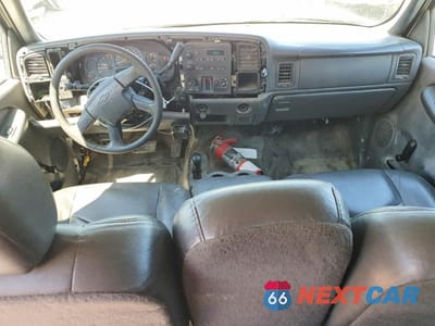 Zdjęcie 8 z 14 samochodu: 2003 CHEV SILVERADO K3500 VIN:1GCJK33G23F106122 - miniatura
