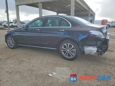 Drugie zdjęcie samochodu z przodu: 2017 MERCEDES-BENZ C 300 4MATIC VIN:55SWF4KB9HU202443 - miniatura