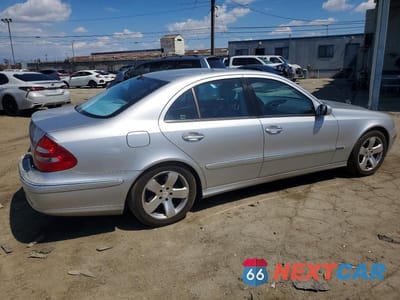 Trzecie zdjęcie samochodu z tyłu: 2003 MERCEDES-BENZ E 320 VIN:WDBUF65J03A267768 - miniatura