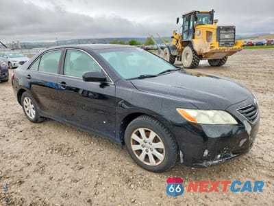 Czwarte zdjęcie samochodu z boku: 2007 TOYOTA CAMRY XLE V6 VIN:4T1BK46K27U524784 - miniatura