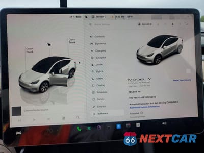 Zdjęcie 9 z 12 samochodu: 2024 TESLA MODEL Y VIN:7SAYGAEE2RF054149 - miniatura
