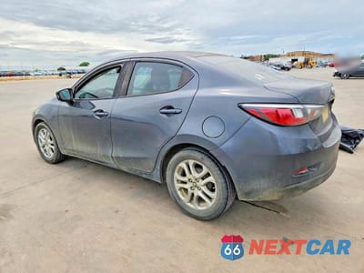 Drugie zdjęcie samochodu z przodu: 2018 TOYOTA YARIS IA BASE VIN:3MYDLBYV9JY311617 - miniatura