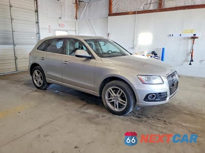 Czwarte zdjęcie samochodu z boku: 2014 AUDI Q5 PREMIUM PLUS VIN:WA1LFAFP7EA050590 - miniatura