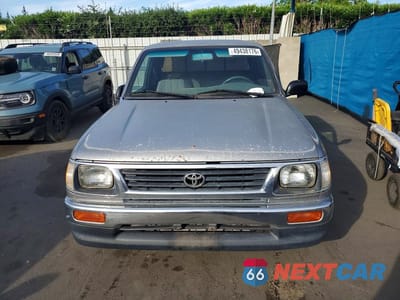 Piąte zdjęcie samochodu w środku: 1996 TOYOTA TACOMA XTRACAB VIN:4TAVL52N9TZ094619 - miniatura