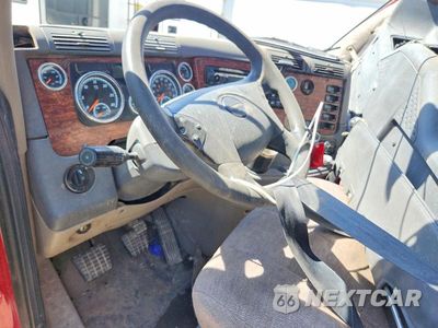 Zdjęcie 9 z 10 samochodu: 2017 FREIGHTLINER CASCADIA 125 SEMI TRUCK VIN:3AKNGEDR3HDHT5237 - miniatura